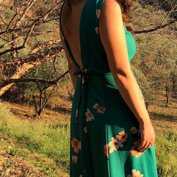 Aritzia Green Floral Plunge Back Midi Dress (6) - Picture 1 of 7